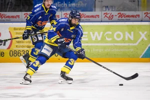 Der EHC Waldkraiburg on Ice